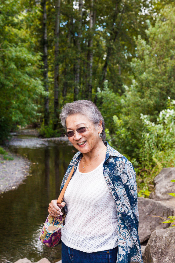 Akiko_at_Multnoma_Falls