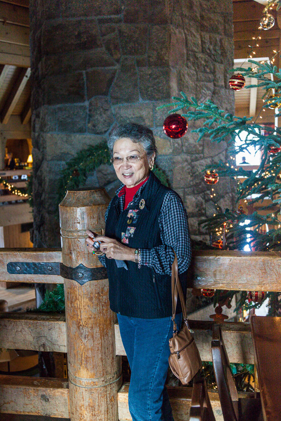 Akiko_at_Timberline_Lodge